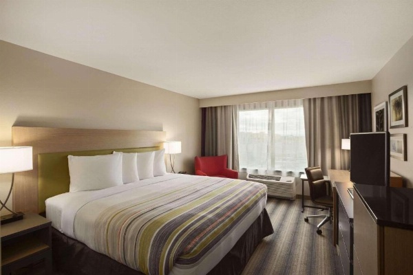 Country Inn & Suites by Radisson, Monterey Beachfront-Marina, CA image 10